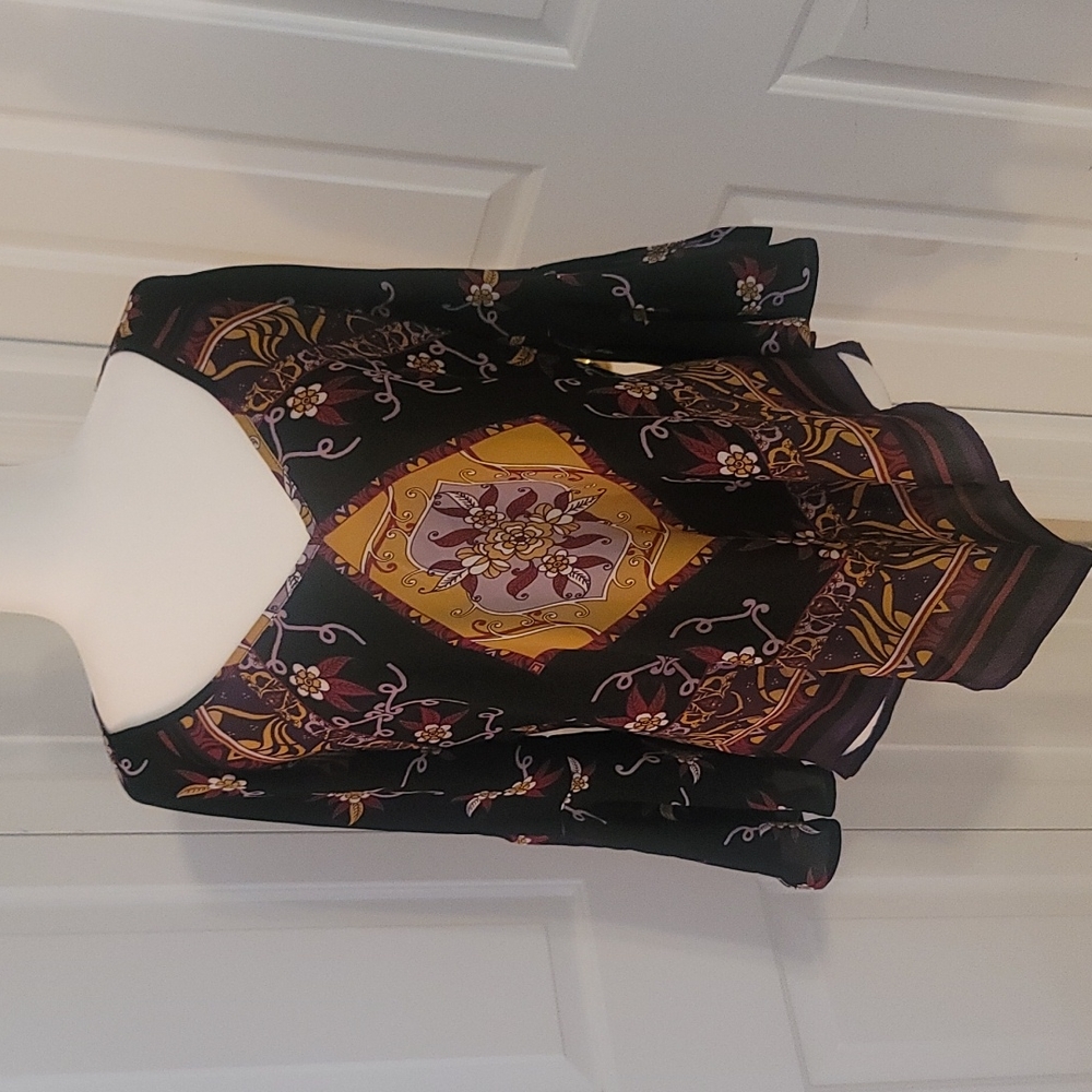☆ Heart Soul ☆ Bell Sleeve Assyemtrical Top XL